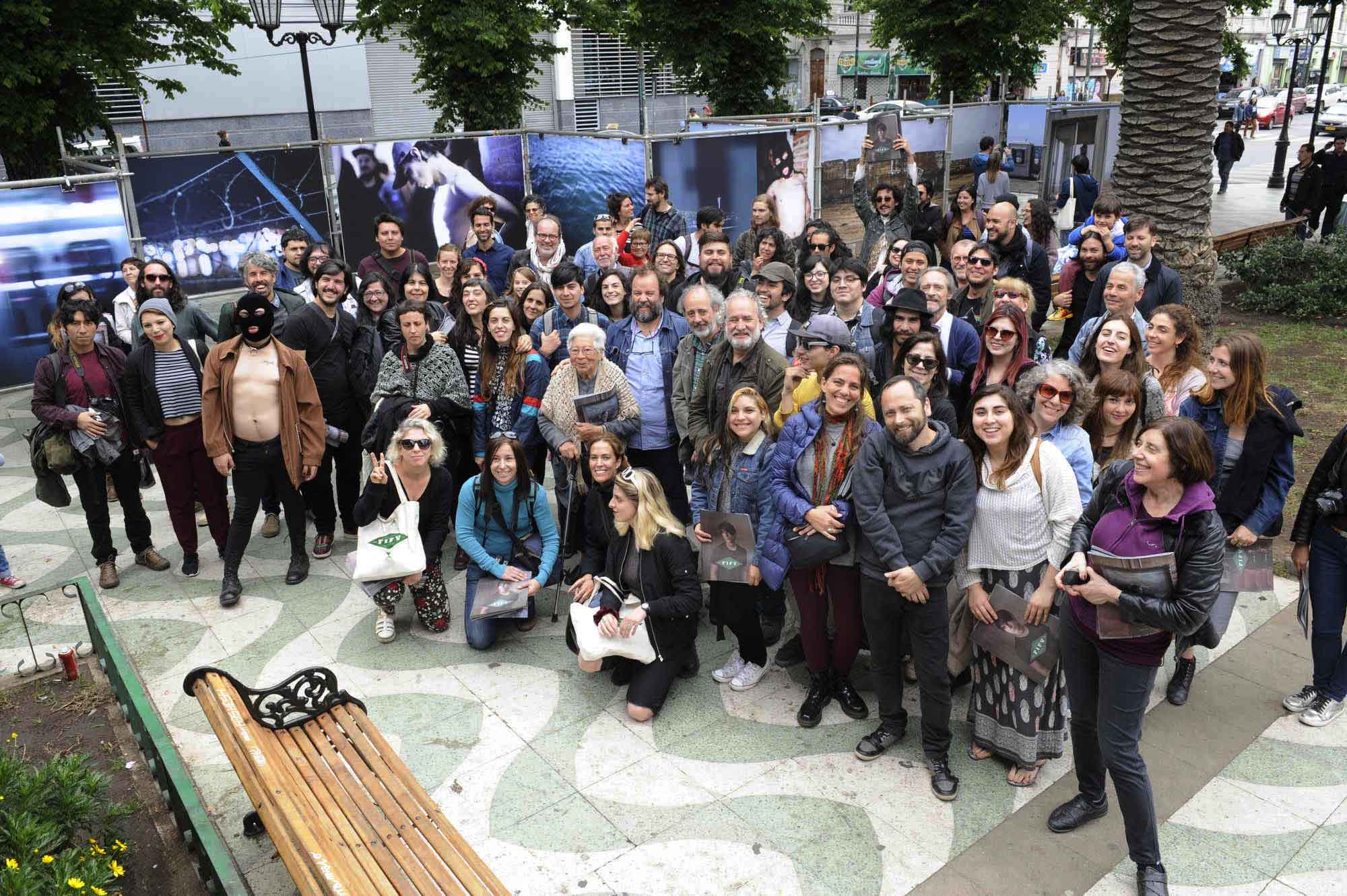 Se inaugura la exposición de los workshops y Brigadistas de la 7ª edición del Festival Internacional de Fotografía en Valparaíso, FIFV 2016. ©Victor Ruiz Caballero